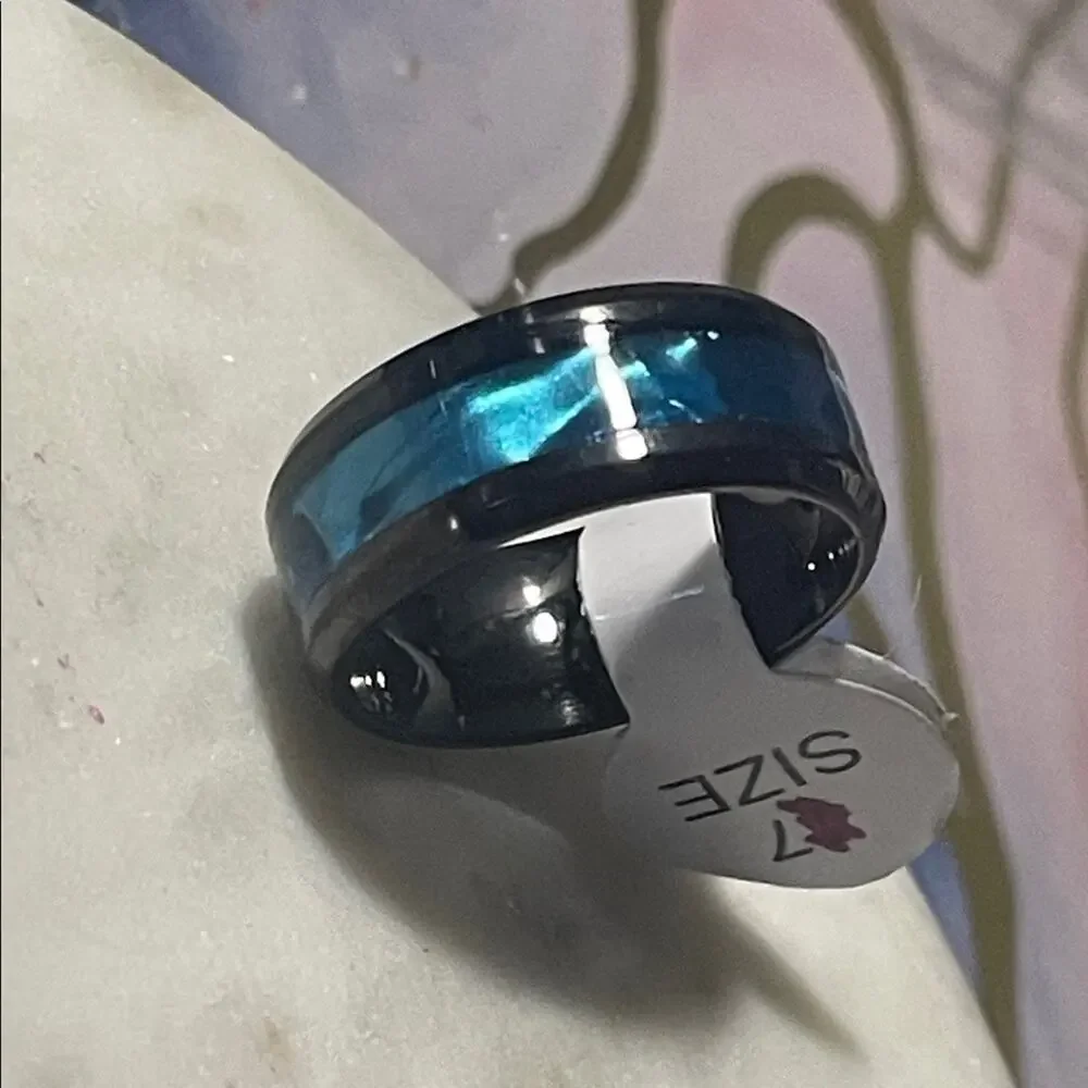 Men’s wedding band style ring stainless steel size 7